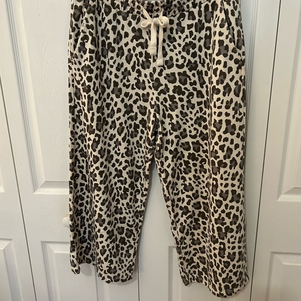 Kensie Animal Print Ladies Pants Large